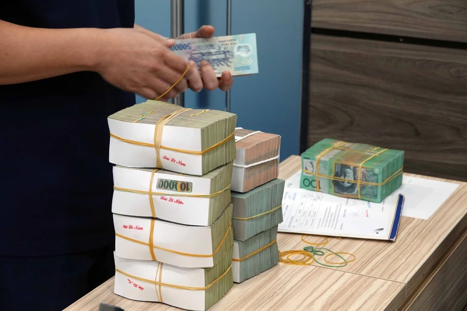 Bầu Đức chi gần 80 tỉ đồng gom mua cổ phiếu HAG Bầu Đức chi gần 80 tỉ đồng gom mua cổ phiếu HAG