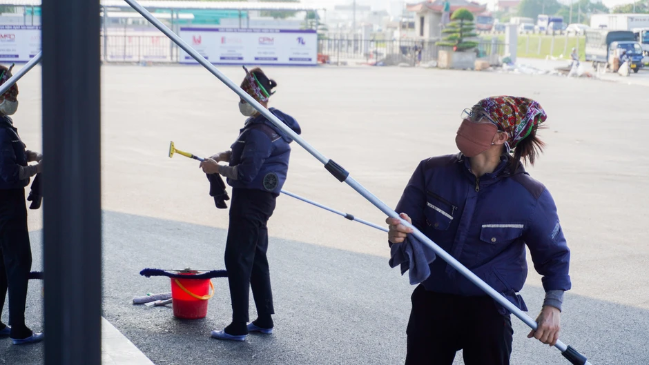 Bên trong bến xe có hầm ngầm 'độc nhất vô nhị' ở Hà Nội Bên trong bến xe có hầm ngầm 'độc nhất vô nhị' ở Hà Nội