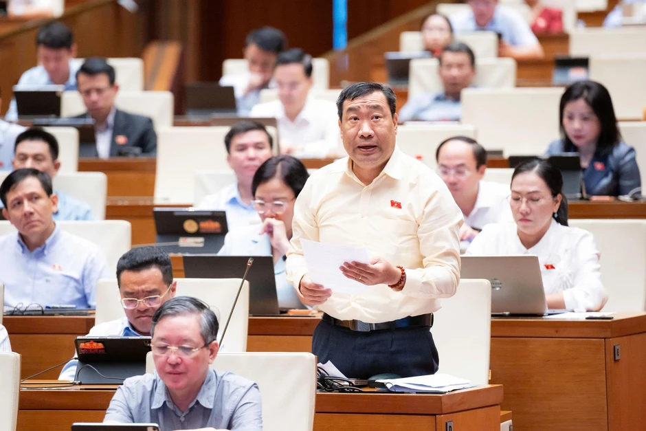 Bộ Tài chính nói lý do chọn ngưỡng 10 tỷ đồng, giảm thuế 30% Bộ Tài chính nói lý do chọn ngưỡng 10 tỷ đồng, giảm thuế 30%