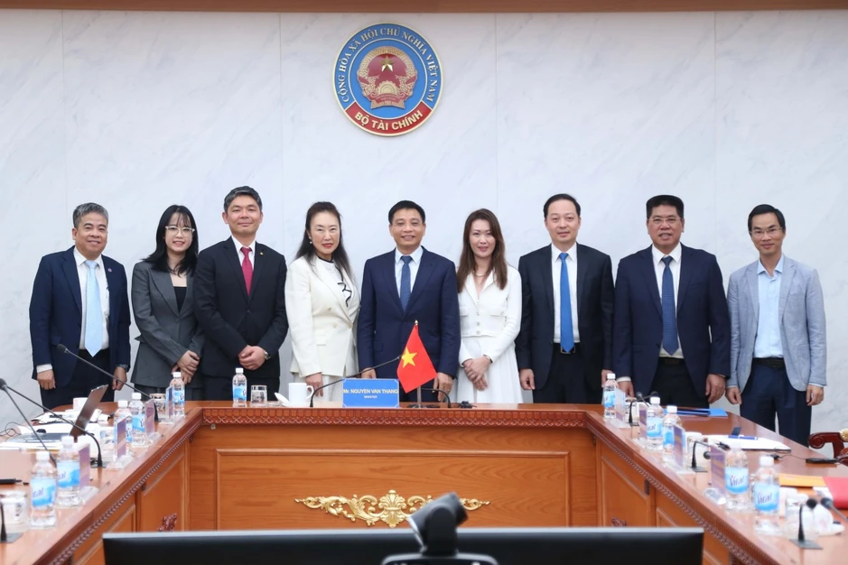 Bộ trưởng Nguyễn Văn Thắng tiếp lãnh đạo Công ty Pacific Gateway Partners Bộ trưởng Nguyễn Văn Thắng tiếp lãnh đạo Công ty Pacific Gateway Partners