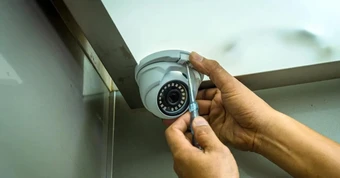 Các doanh nghiệp đang lắp camera giám sát tại nơi làm việc chú ý thông báo quan trọng từ Công an