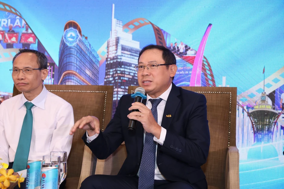 Cách nào kéo giảm lãi suất: Sếp ngân hàng “mách đường” vay lãi thấp Cách nào kéo giảm lãi suất: Sếp ngân hàng “mách đường” vay lãi thấp