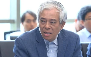 'Cần có chính sách để người dân sẵn sàng bán vàng, đưa tiền ra mở cửa hàng hoặc đầu tư sản xuất, kinh doanh' 'Cần có chính sách để người dân sẵn sàng bán vàng, đưa tiền ra mở cửa hàng hoặc đầu tư sản xuất, kinh doanh'