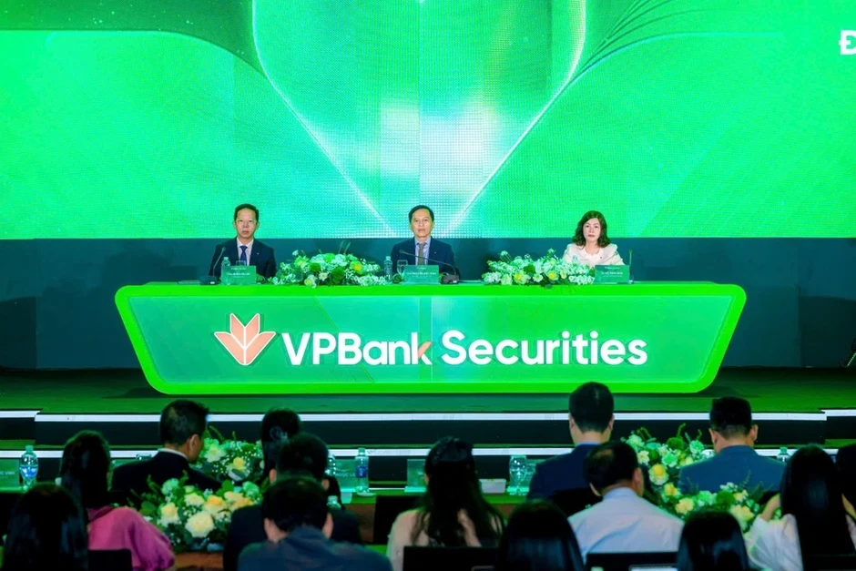 CEO VPBankS: Có thể cho vay margin thêm 30.000-32.000 tỷ CEO VPBankS: Có thể cho vay margin thêm 30.000-32.000 tỷ
