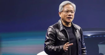 Chiếc áo khoác da của CEO Nvidia được đấu giá gần 1 triệu USD