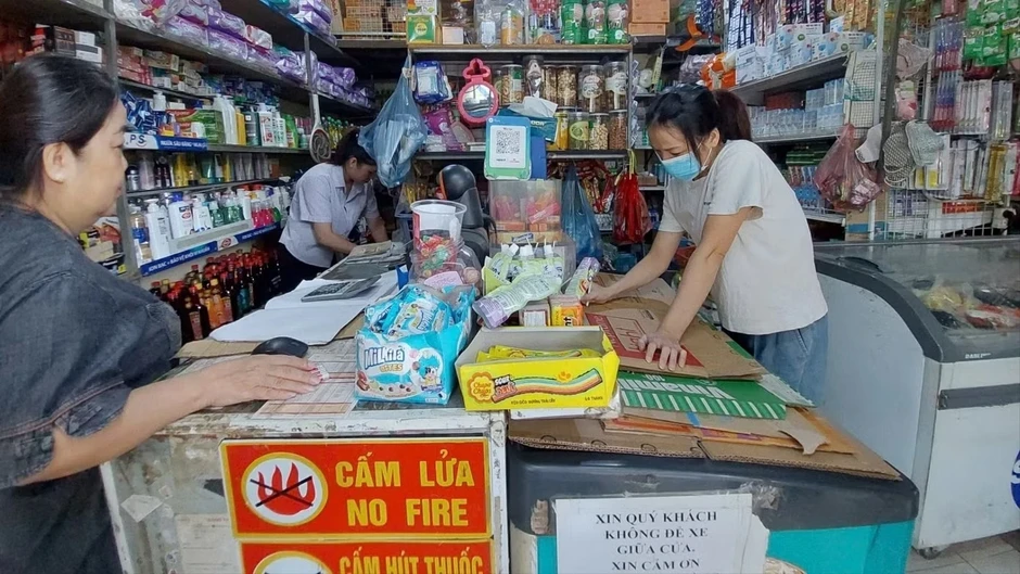 Chính thức đề xuất miễn thuế hộ kinh doanh có doanh thu dưới 1 tỷ/năm Chính thức đề xuất miễn thuế hộ kinh doanh có doanh thu dưới 1 tỷ/năm