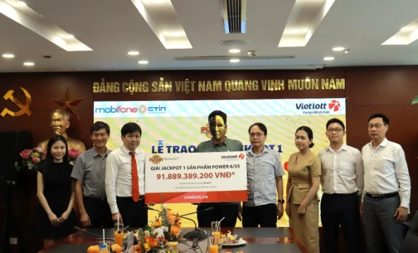 Chọn mua vé số Vietlott theo phong thủy, một doanh nhân ở Ninh Bình trúng giải Jackpot 1 Chọn mua vé số Vietlott theo phong thủy, một doanh nhân ở Ninh Bình trúng giải Jackpot 1