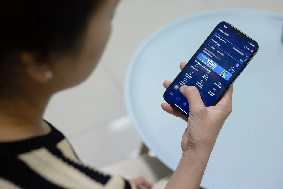 Chủ tài khoản cần làm gì khi nhận được cảnh báo an toàn giao dịch? Chủ tài khoản cần làm gì khi nhận được cảnh báo an toàn giao dịch?