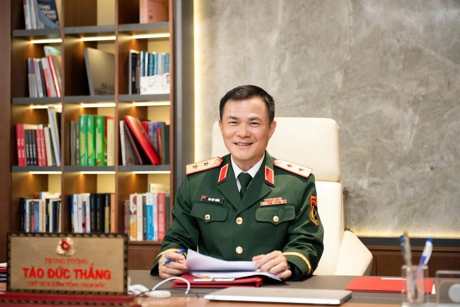 Chủ tịch Tào Đức Thắng: Tập đoàn Viettel được giao thêm nhiệm vụ về tên lửa, chip quân sự, vệ tinh tầm thấp Chủ tịch Tào Đức Thắng: Tập đoàn Viettel được giao thêm nhiệm vụ về tên lửa, chip quân sự, vệ tinh tầm thấp