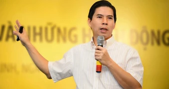 Chủ tịch Thế Giới Di Động lại “bắt đáy” cổ phiếu