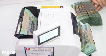 Chứng chỉ tiền gửi ngân hàng 6 tháng lãi suất 9%/năm, bỏ xa gửi tiết kiệm
