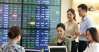 Chứng khoán 18-5: Dòng tiền lớn quay lại, ngân hàng và dầu khí dẫn sóng
