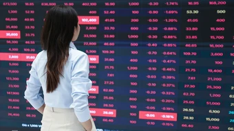 Chứng khoán biến động mở ra cơ hội đầu tư 'giá rẻ'