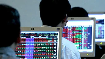 Chứng khoán ngày 6/4: Cổ phiếu dầu khí và ngân hàng bị bán mạnh, VN-Index giảm tiếp hơn 9 điểm