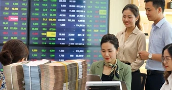 Chứng khoán tiếp sức tín dụng ngân hàng