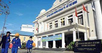 Chứng khoán Việt Nam ghi nhận thành tích "khủng" nhất ASEAN, vượt qua Singapore