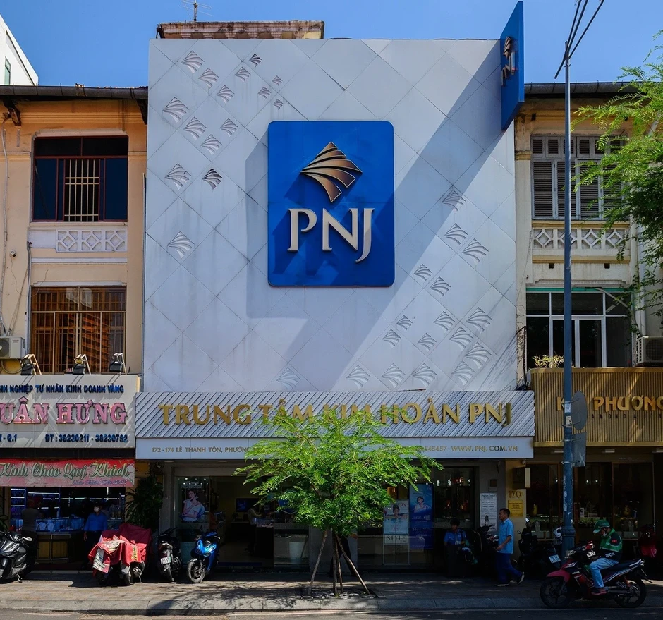 Chuyện gì đang xảy ra với cổ phiếu PNJ? Chuyện gì đang xảy ra với cổ phiếu PNJ?