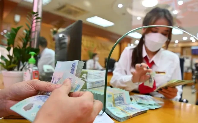 Có ngân hàng trả lãi suất tiết kiệm 8% cho khoản tiền gửi từ 50 triệu đồng