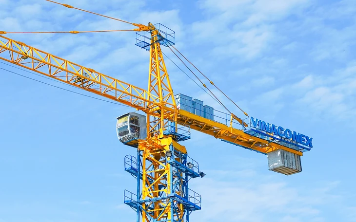 Cổ phiếu 'dòng P' lao dốc, nhóm đầu tư công bất ngờ dậy sóng