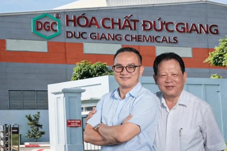 Cổ phiếu Hóa chất Đức Giang rơi vào diện cảnh báo