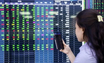 Cổ phiếu Vingroup thăng hoa, VN-Index tăng hơn 24 điểm