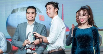 Con trai tỷ phú Nguyễn Thị Phương Thảo muốn mua 2 triệu cổ phiếu Vietjet