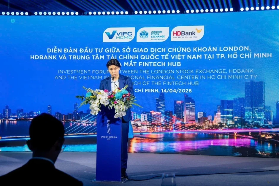 Con trai tỷ phú Nguyễn Thị Phương Thảo nói về thu hút vốn cho Việt Nam Con trai tỷ phú Nguyễn Thị Phương Thảo nói về thu hút vốn cho Việt Nam