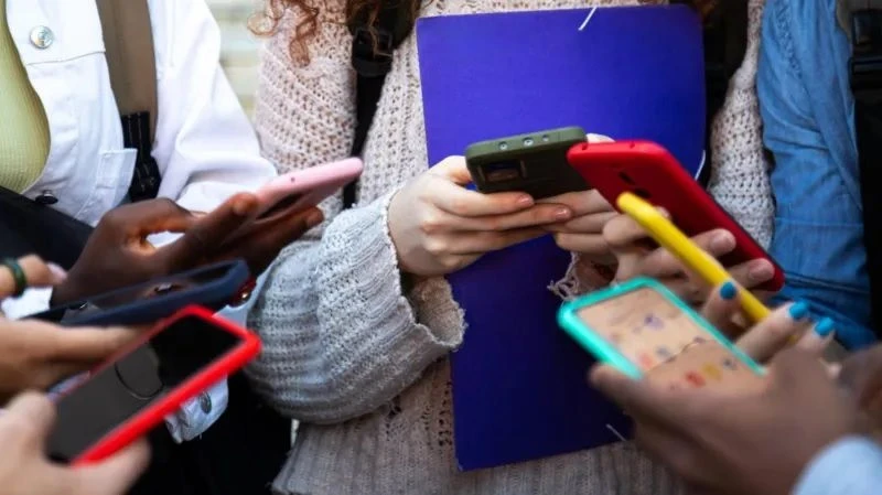 Công an phát thông báo nóng đến toàn bộ người dân đang dùng thuê bao Viettel, Vinaphone, MobiFone... Công an phát thông báo nóng đến toàn bộ người dân đang dùng thuê bao Viettel, Vinaphone, MobiFone...