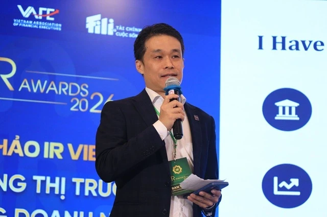 Công ty Việt tăng chuẩn công bố thông tin, đủ để nhà đầu tư "xuống tiền"? Công ty Việt tăng chuẩn công bố thông tin, đủ để nhà đầu tư "xuống tiền"?