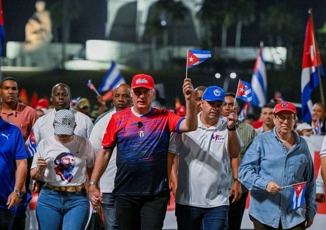 Cuba vừa thông qua một quyết định quan trọng trên toàn quốc, có ảnh hưởng lớn đến nền kinh tế Cuba vừa thông qua một quyết định quan trọng trên toàn quốc, có ảnh hưởng lớn đến nền kinh tế