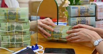 Cuộc đua huy động vốn của ngân hàng: Xuất hiện lô trái phiếu lãi 10%/năm