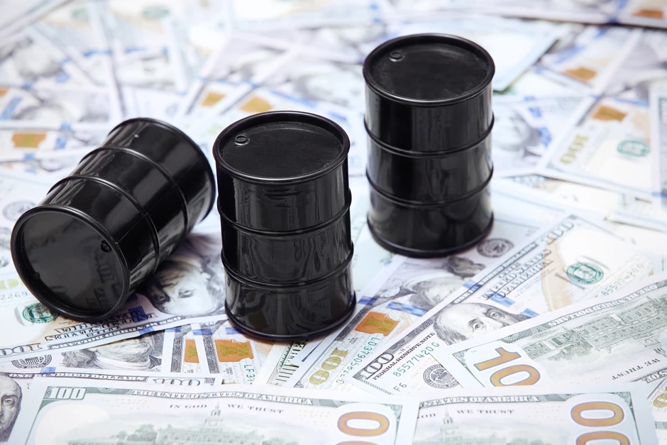 Dầu châu Á gánh phí kỷ lục, OPEC+ sẵn sàng "mở van" chờ thời Dầu châu Á gánh phí kỷ lục, OPEC+ sẵn sàng "mở van" chờ thời