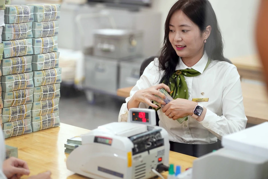 Đến năm 2030 ít nhất 30% người trưởng thành gửi tiết kiệm tại các ngân hàng Đến năm 2030 ít nhất 30% người trưởng thành gửi tiết kiệm tại các ngân hàng