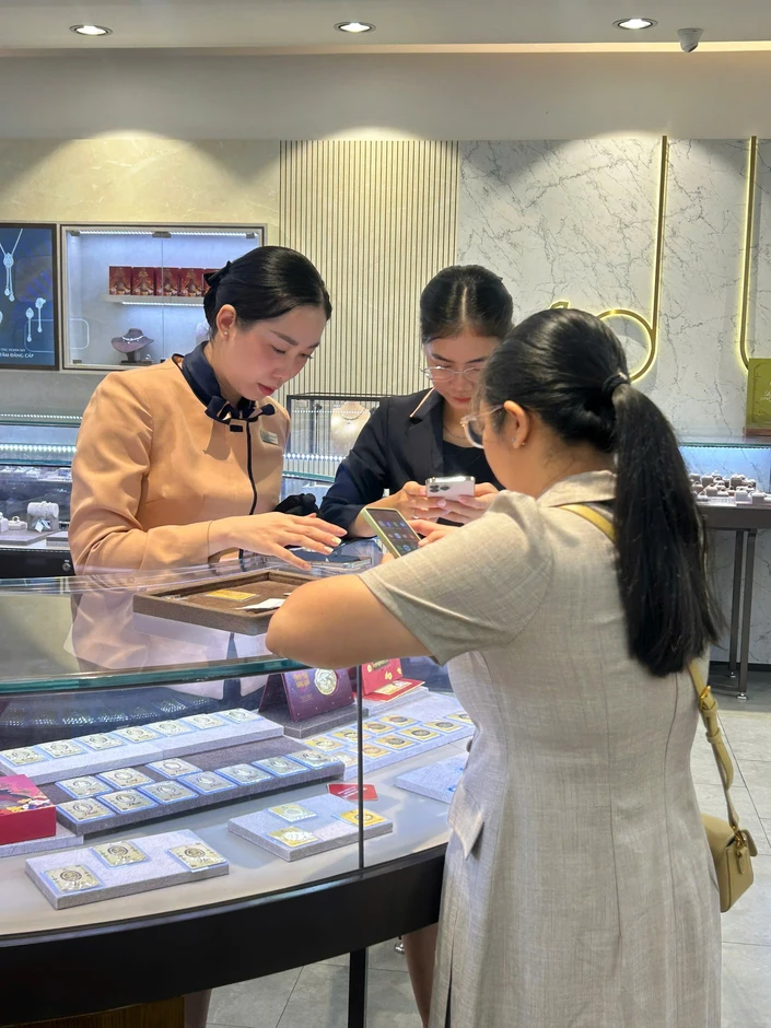 Diễn biến lạ của giá vàng ngày vía Thần Tài