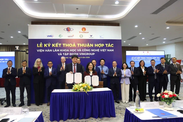 DN tỷ phú Phạm Nhật Vượng bắt tay đơn vị Nhà nước có vệ tinh siêu nhỏ “made in Vietnam” làm chùm vệ tinh DN tỷ phú Phạm Nhật Vượng bắt tay đơn vị Nhà nước có vệ tinh siêu nhỏ “made in Vietnam” làm chùm vệ tinh
