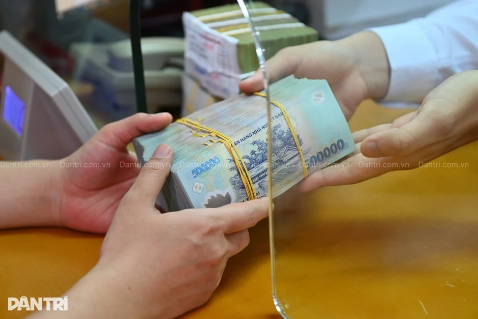 Doanh nghiệp rút mạnh tiền khỏi hệ thống ngân hàng? Doanh nghiệp rút mạnh tiền khỏi hệ thống ngân hàng?