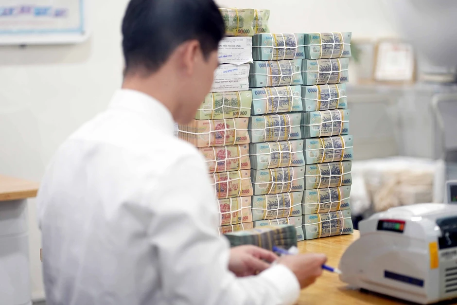 Dòng tiền 'ngó lơ' tiết kiệm? Dòng tiền 'ngó lơ' tiết kiệm?