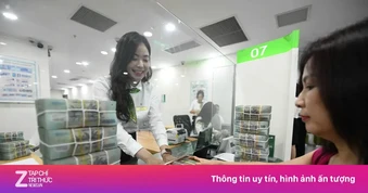 Đủ cách nâng lãi suất huy động, kéo dòng tiền về ngân hàng