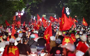 Đúng ngày 15/10, tất cả người dân Việt Nam được miễn, giảm lệ phí nhiều thủ tục khi làm một việc Đúng ngày 15/10, tất cả người dân Việt Nam được miễn, giảm lệ phí nhiều thủ tục khi làm một việc