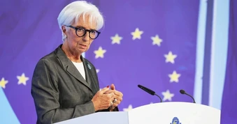 ECB giữ nguyên lãi suất, để ngỏ khả năng tăng tiếp nếu giá dầu leo thang