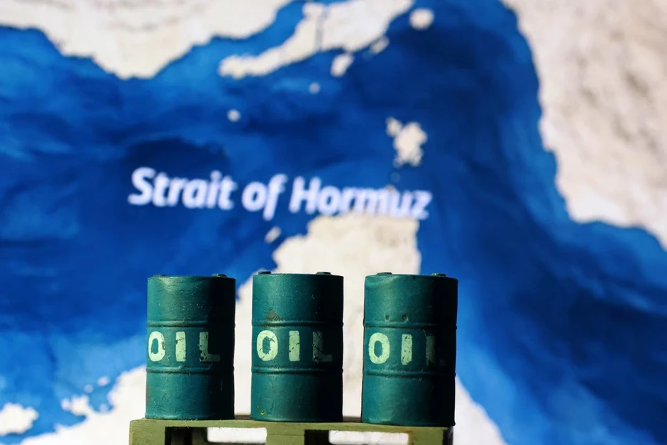 Eo biển Hormuz mở cửa, thị trường dầu mỏ đối mặt nghịch lý mới Eo biển Hormuz mở cửa, thị trường dầu mỏ đối mặt nghịch lý mới