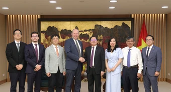 FPT cùng doanh nghiệp công nghệ lượng tử hàng đầu Pháp đề xuất đưa máy tính lượng tử về Việt Nam