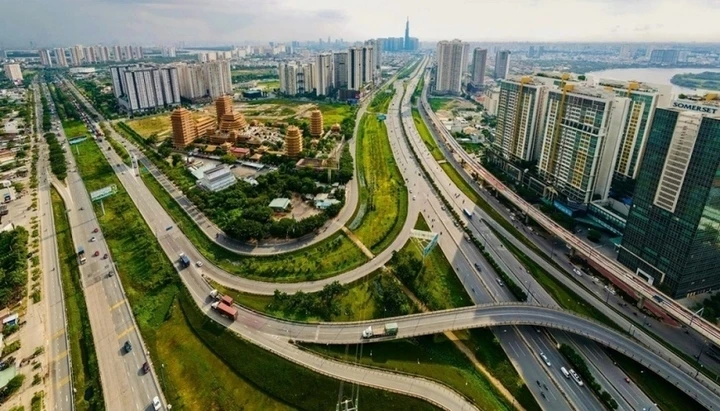 GDP 9 tháng cao nhất 15 năm, giữ nhịp tăng trưởng hai con số cuối năm thế nào? GDP 9 tháng cao nhất 15 năm, giữ nhịp tăng trưởng hai con số cuối năm thế nào?