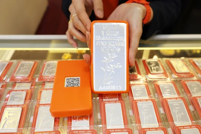 Giá bạc hôm nay 9-4: Bạc SBJ, Ancarat, Phú Quý rớt 3 triệu đồng mỗi kg Giá bạc hôm nay 9-4: Bạc SBJ, Ancarat, Phú Quý rớt 3 triệu đồng mỗi kg