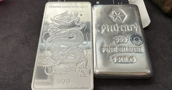 Giá bạc tăng 2 triệu đồng, người mua vẫn lỗ nặng
