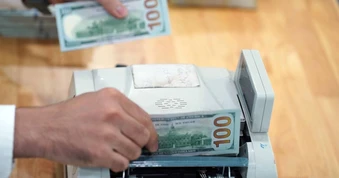 Giá USD hôm nay 13.6.2026: Chênh lệch mua bán lên 290 - 320 đồng/USD