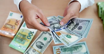 Giá USD hôm nay 2.3.2026: Biến động trái chiều
