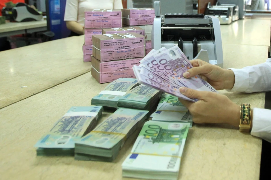 Giá USD hôm nay 5.4.2026: Giữ đà tăng cùng chiều euro, yen Nhật