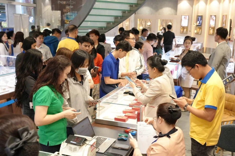 Giá vàng bạc giảm mạnh trong ngày vía Thần Tài