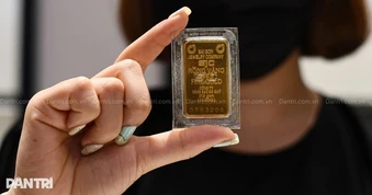 Giá vàng giảm sâu, người mua từ đỉnh lỗ 52 triệu đồng/lượng